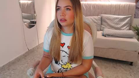 _tiffany1 online show from November 4, 2025, 10:09 pm