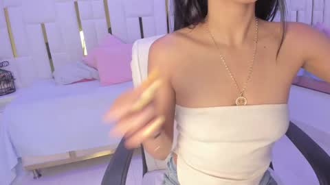 Snapshot of _tinyrousse_ chatting on September 29, 2025, 7:30 pm Rousse online show from September 29, 2025, 7:30 pm