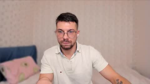 Snapshot of _tonywolf chatting on December 21, 2025, 9:00 pm Tony Wolf online show from December 21, 2025, 9:00 pm