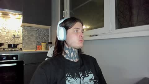 _torfin_ online show from December 10, 2024, 3:41 am