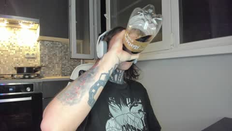 _torfin_ online show from December 13, 2024, 1:37 am