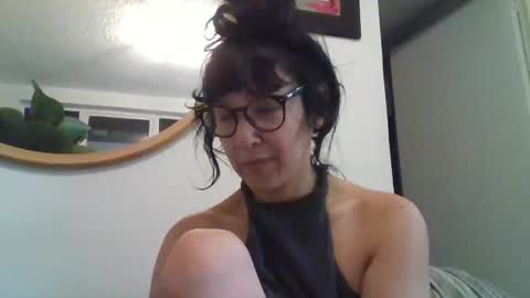 _tutti_frutti_ online show from March 8, 2026, 4:27 am