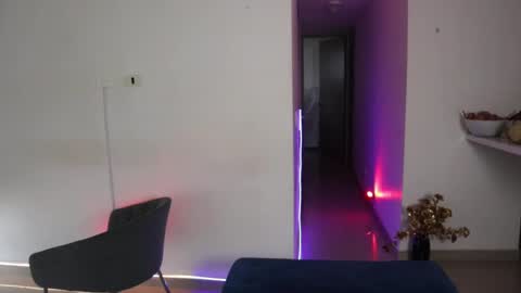 Anastasia Vahos online show from February 24, 2025, 9:31 pm