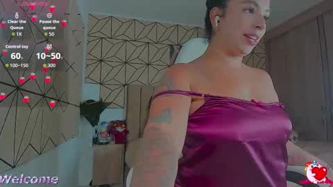 vane online show from October 8, 2025, 6:27 pm