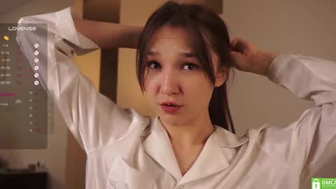 Viola online show from February 28, 2025, 7:56 pm