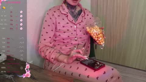 Alis online show from February 6, 2025, 8:34 pm