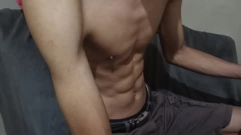 _vov_ online show from May 2, 2026, 11:48 am