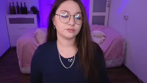 Snapshot of _wendy_evans_ chatting on December 23, 2024, 1:24 pm Wendy online show from December 23, 2024, 1:24 pm