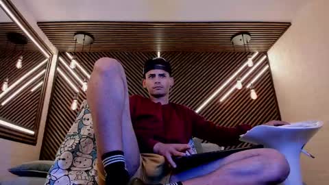 Snapshot of _white_fox_ chatting on March 10, 2025, 11:32 am white fox online show from March 10, 2025, 11:32 am