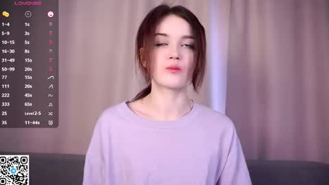 Anna online show from September 17, 2025, 4:14 am