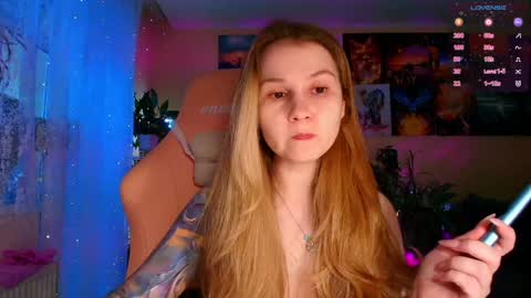 Enni online show from January 10, 2026, 7:32 am