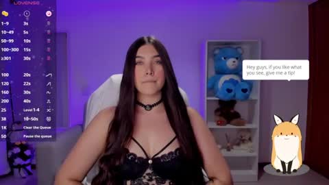 Snapshot of _wtdreamgirl chatting on June 27, 2026, 2:05 am Luisa online show from June 27, 2026, 2:05 am