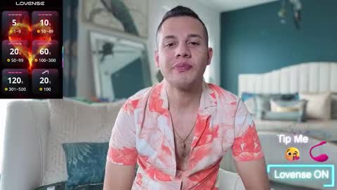 Sebastian online show from November 14, 2025, 5:44 pm