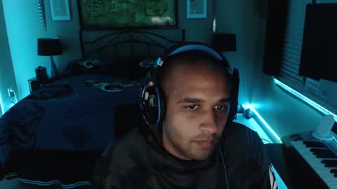 a4orce online show from February 16, 2025, 3:26 am