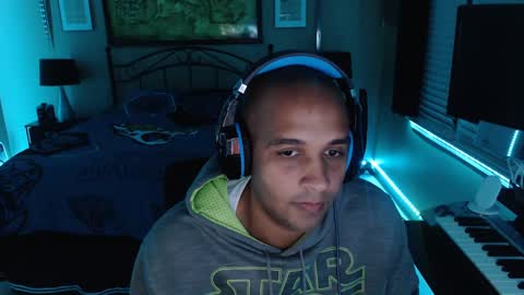 a4orce online show from February 23, 2025, 3:35 am