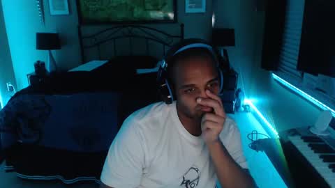 a4orce online show from March 2, 2025, 4:39 am