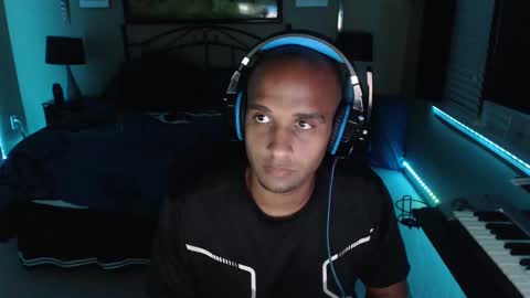 a4orce online show from September 20, 2025, 2:56 am