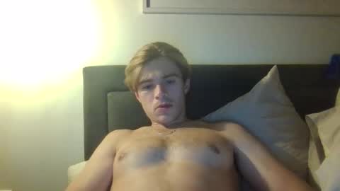 Snapshot of a537396 chatting on November 3, 2025, 6:25 am a537396 online show from November 3, 2025, 6:25 am