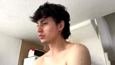 a littlee bear online show from November 13, 2025, 6:07 pm