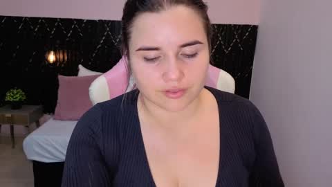 Abby Lee  online show from April 5, 2026, 7:33 pm