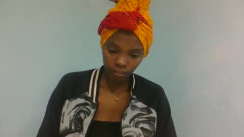 Snapshot of aadienne chatting on May 15, 2026, 12:01 pm aadienne online show from May 15, 2026, 12:01 pm