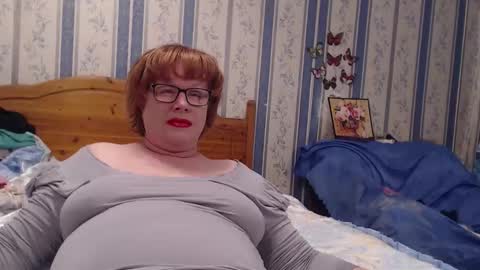 NINA online show from November 17, 2025, 11:32 pm