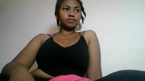 aariciah online show from November 30, 2025, 8:51 am