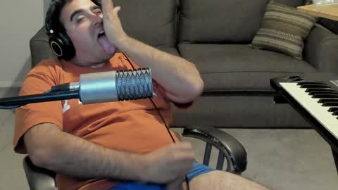 Aaron online show from January 31, 2025, 11:45 pm