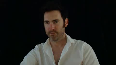 aaron_0124 online show from April 16, 2026, 11:51 pm