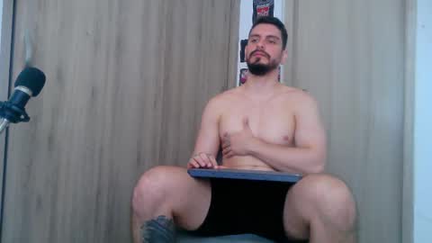 Aaron kwok online show from November 16, 2025, 9:20 pm