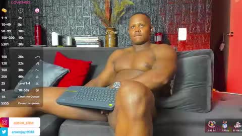 Snapshot of aaron_st chatting on March 7, 2026, 3:03 am Aaron online show from March 7, 2026, 3:03 am