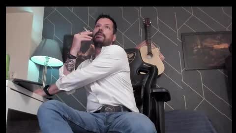 Aaron online show from February 12, 2026, 9:21 pm