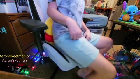 Aaron Skeetman online show from December 17, 2024, 6:24 am