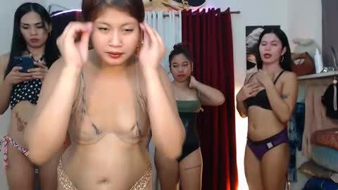 jha kris rhea  nicole medusa online show from April 11, 2026, 3:33 am