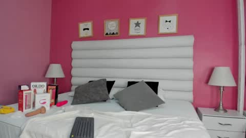 abbey_walker online show from September 9, 2025, 10:53 pm