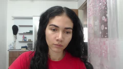Snapshot of abbi_moon chatting on December 19, 2024, 4:46 pm Martina online show from December 19, 2024, 4:46 pm