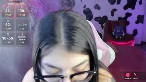 April online show from November 10, 2025, 7:18 am