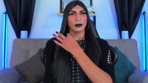 Abbigail Fuster  online show from June 4, 2026, 10:32 am