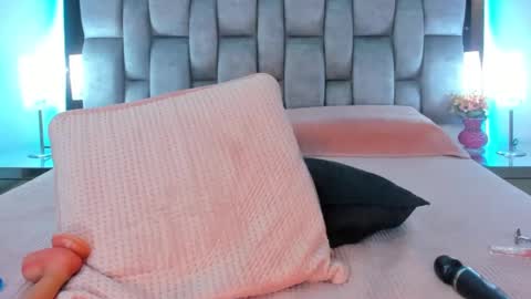 abby_blue01 online show from February 25, 2025, 5:52 am