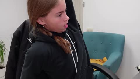 ABBY LAKER online show from January 6, 2025, 2:58 am