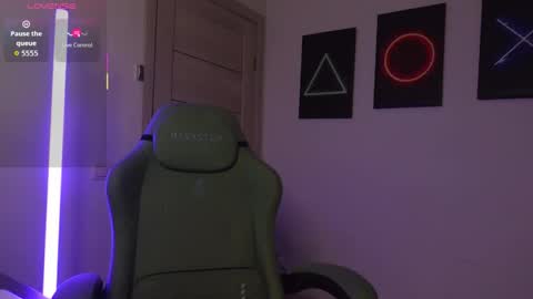 ABBY LAKER online show from September 13, 2025, 5:29 am