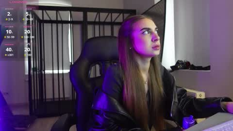 ABBY LAKER online show from October 4, 2025, 6:33 am