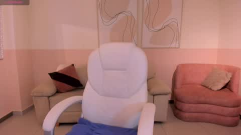 Snapshot of abbydalton chatting on February 9, 2025, 8:33 am Abby Dalton  online show from February 9, 2025, 8:33 am