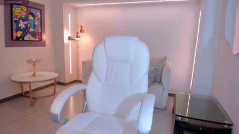 Snapshot of abbydalton chatting on February 12, 2025, 11:29 am Abby Dalton  online show from February 12, 2025, 11:29 am