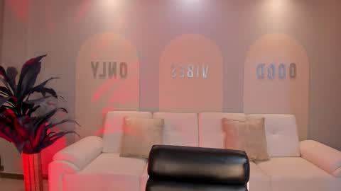 Snapshot of abbydalton chatting on October 19, 2025, 5:46 pm Abby Dalton  online show from October 19, 2025, 5:46 pm
