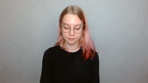 Abby Lovense is active online show from December 14, 2024, 12:55 pm