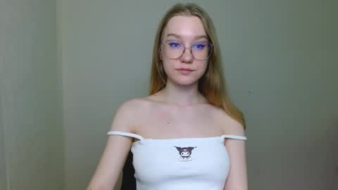 Abby Lovense is active online show from February 26, 2026, 11:31 am