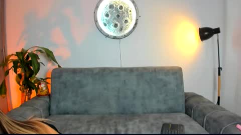  Abella and Kendra  online show from January 31, 2026, 9:46 pm