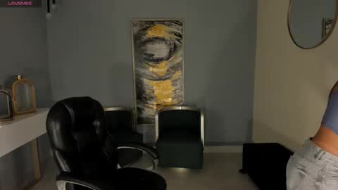  Abella  online show from February 5, 2026, 11:59 am