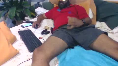 Snapshot of abhi_cam chatting on December 15, 2024, 10:15 pm Naked Gentleman online show from December 15, 2024, 10:15 pm